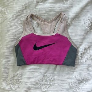 Nike Sports Bra Size: Small